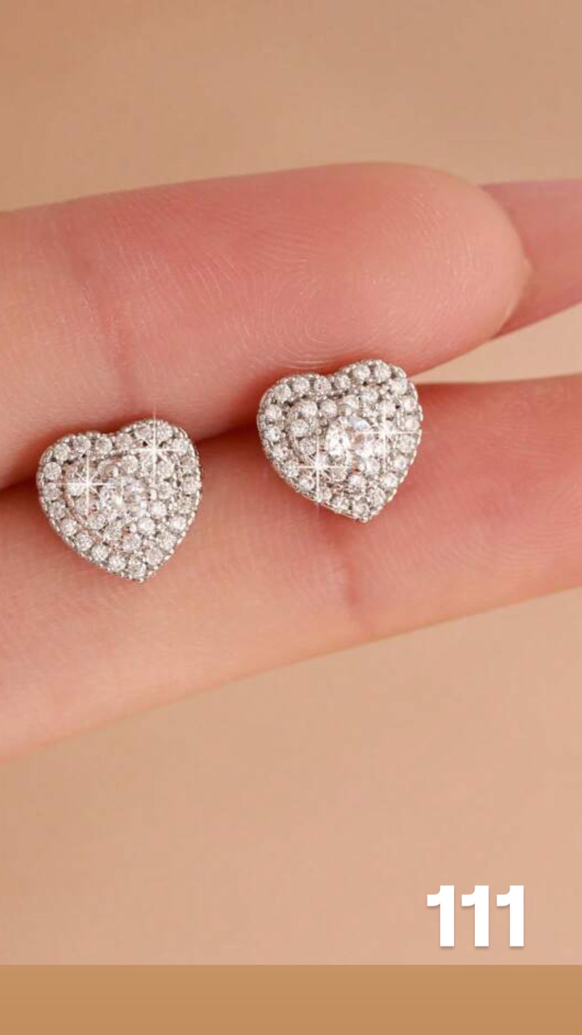 Aretes corazón brillante