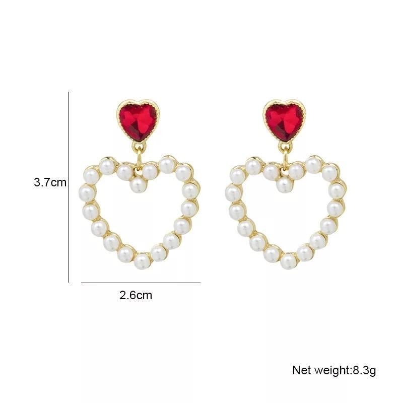 Aretes corazón rojo y perlas