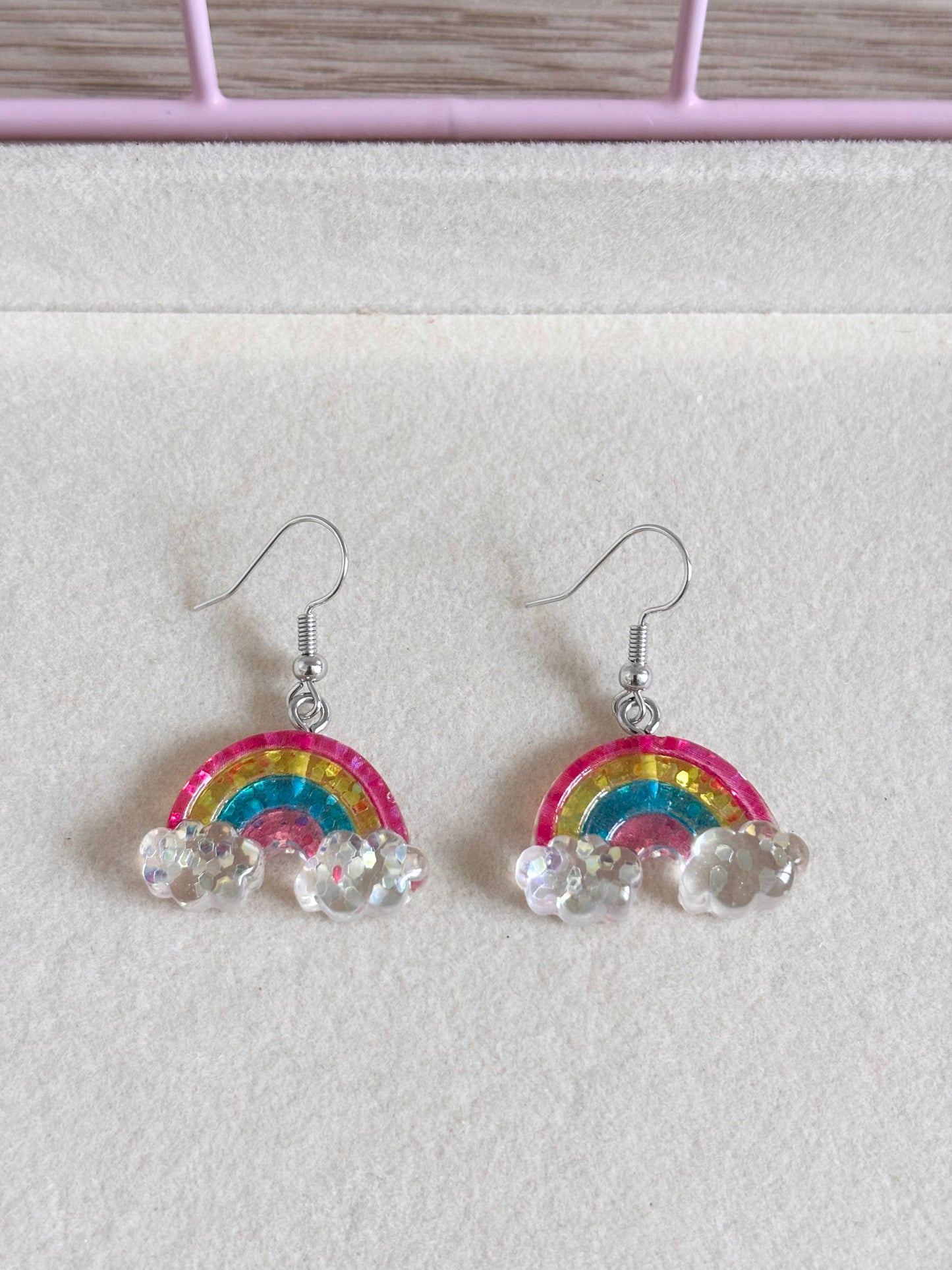 Aretes arcoíris