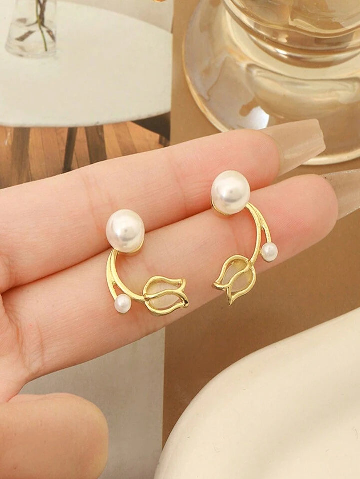 Aretes tulipan blanco