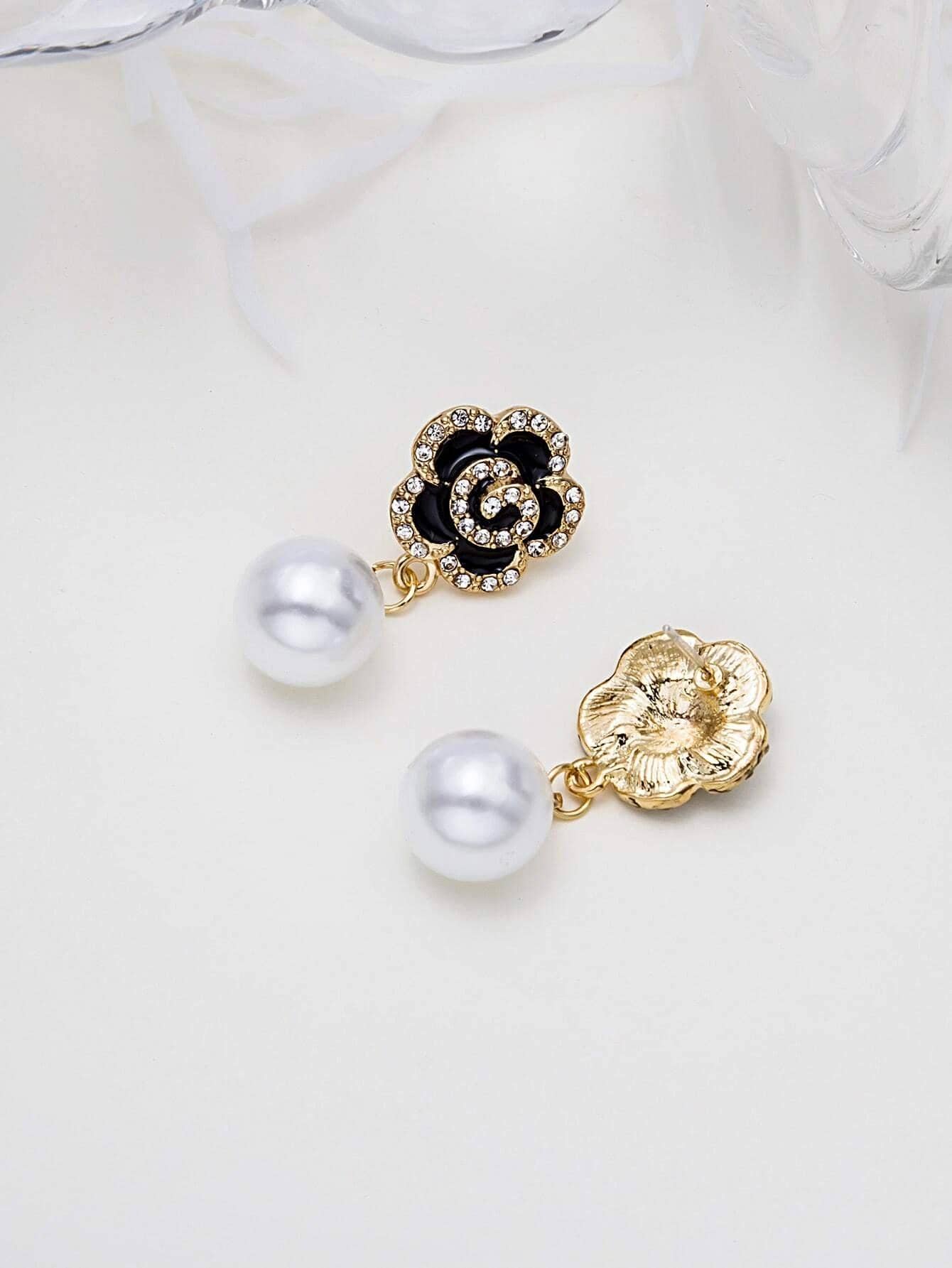 Aretes flor elegancia