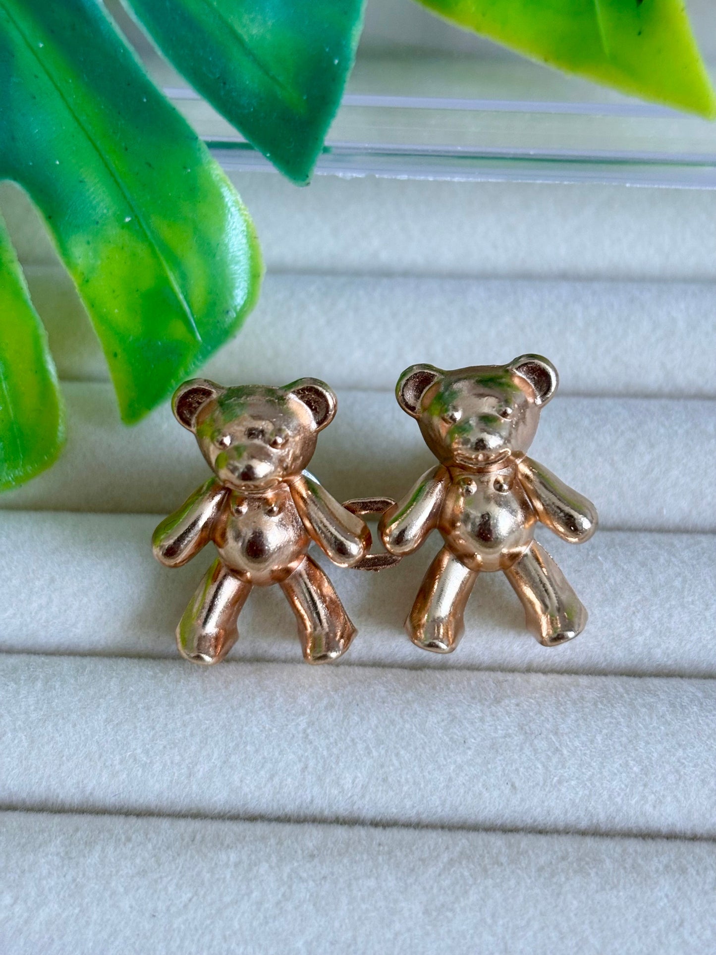 2 Piezas prendedor osito dorado