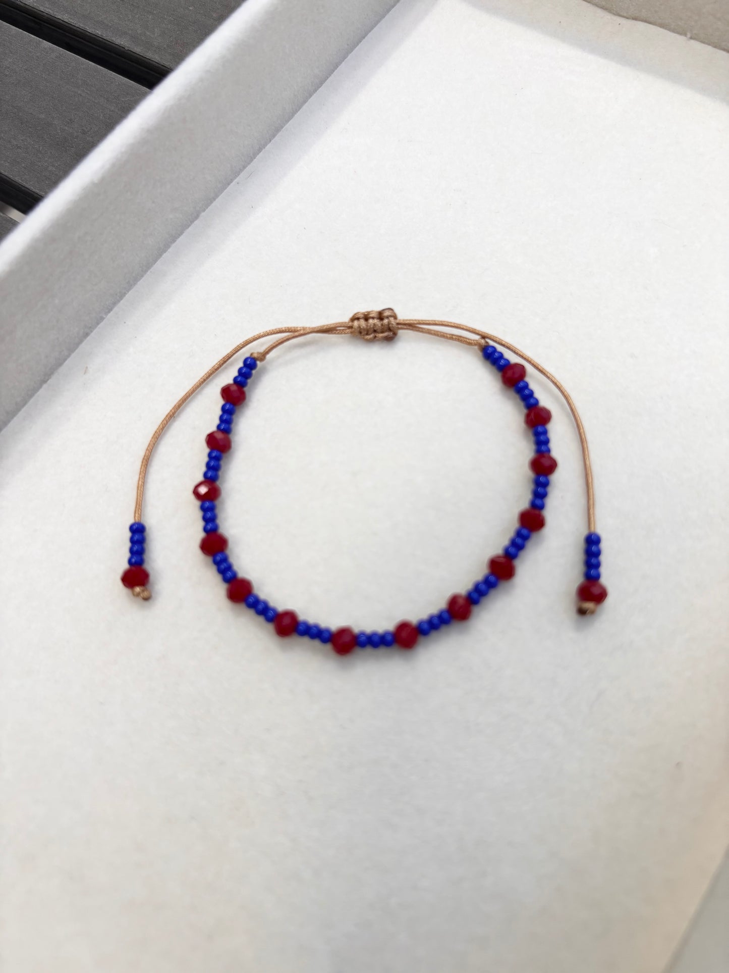 Pulsera rojo índigo