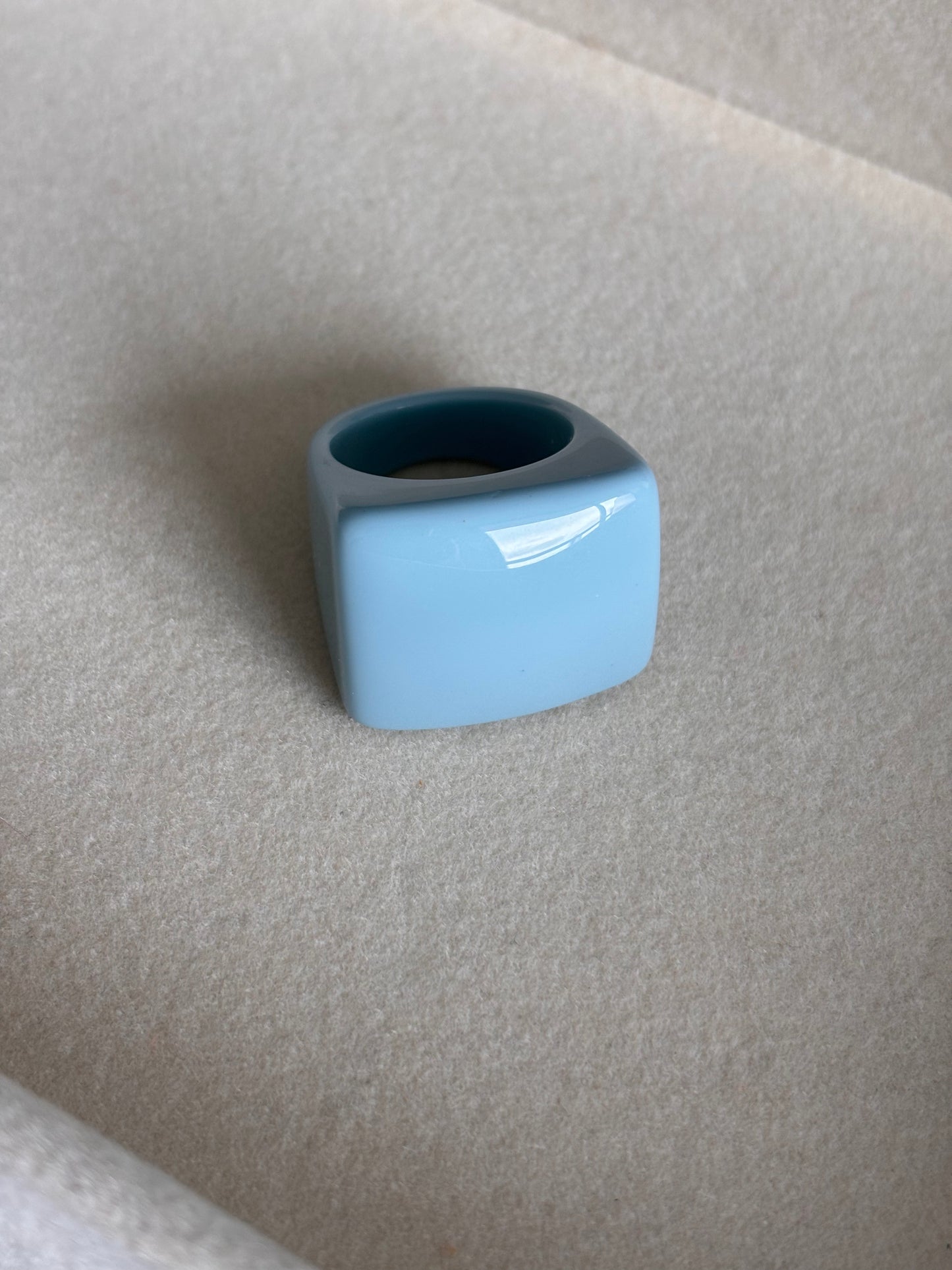 Sortija glam celeste