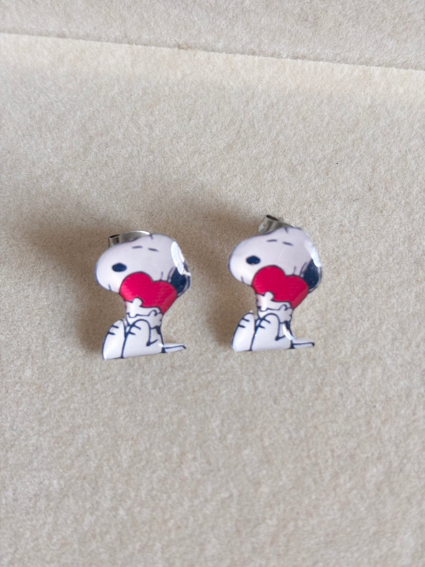 Aretes de Snoopy