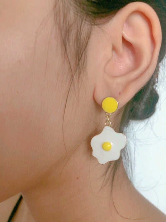 Aretes huevo frito