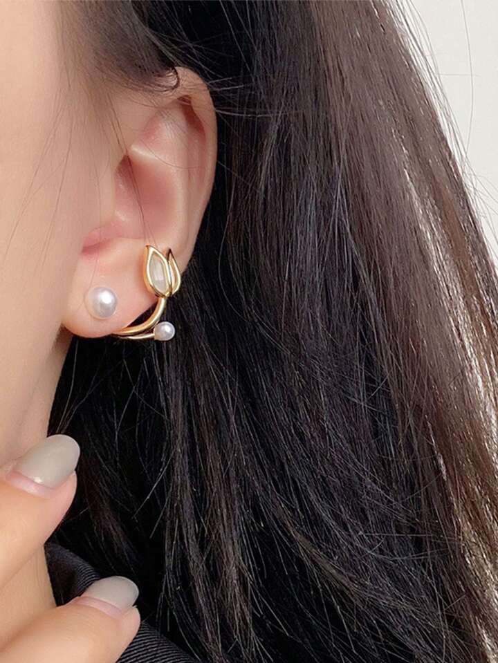 Aretes tulipan blanco