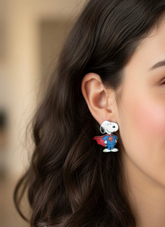 Aretes Snoopy super heroe